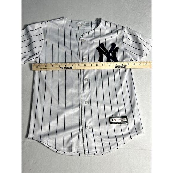 New York Yankees Kids Gleyber Torres #25 Jersey Size Youth Small MLB - Picture 5 of 10